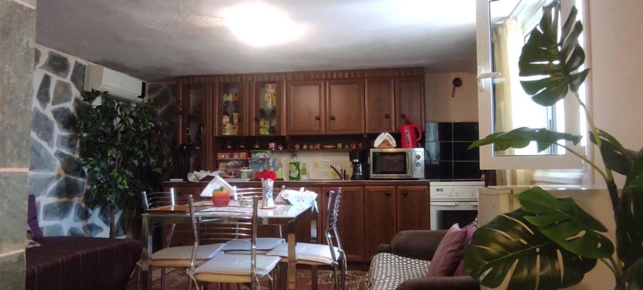 Shley House 1 Apartment Артемида Екстериор снимка